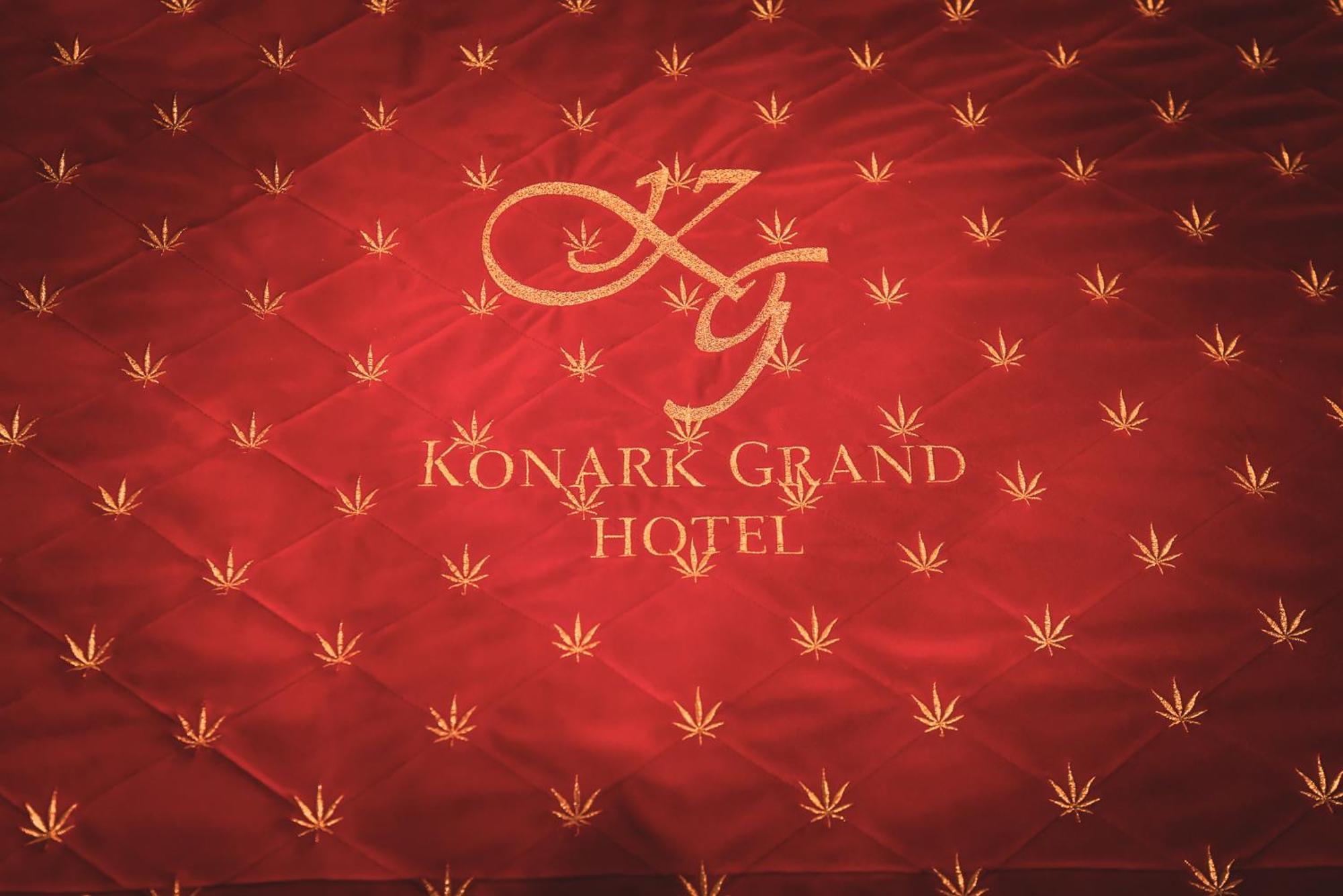 Konark Grand Hotel Mirzapur Exterior photo