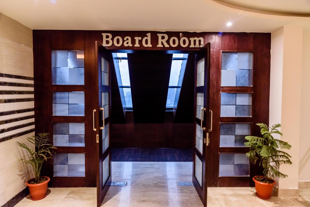 Konark Grand Hotel Mirzapur Exterior photo